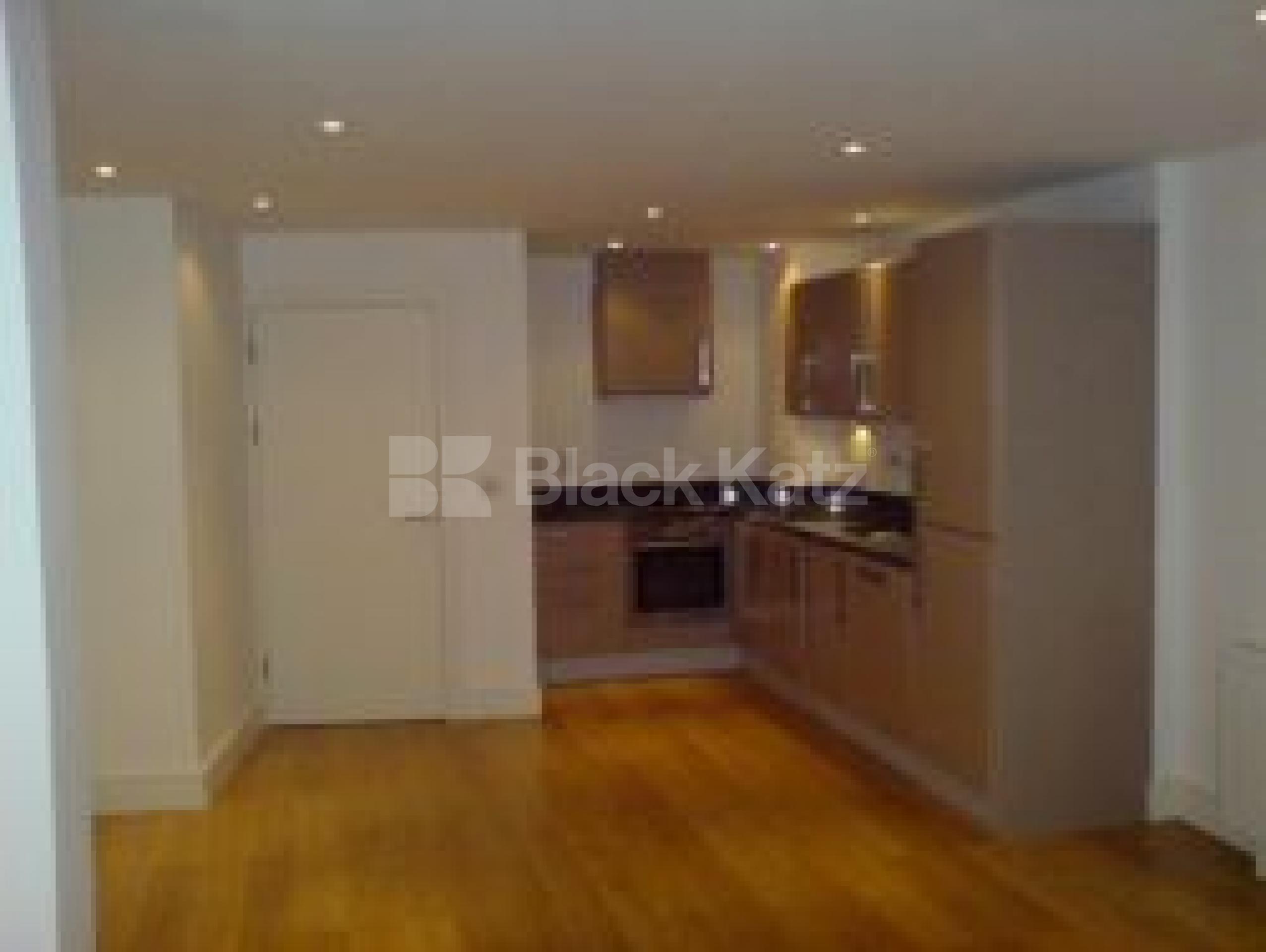 			LET , 2 Bedroom, 1 bath, 1 reception Terraced House			 Bermondsey Street, London Bridge SE1